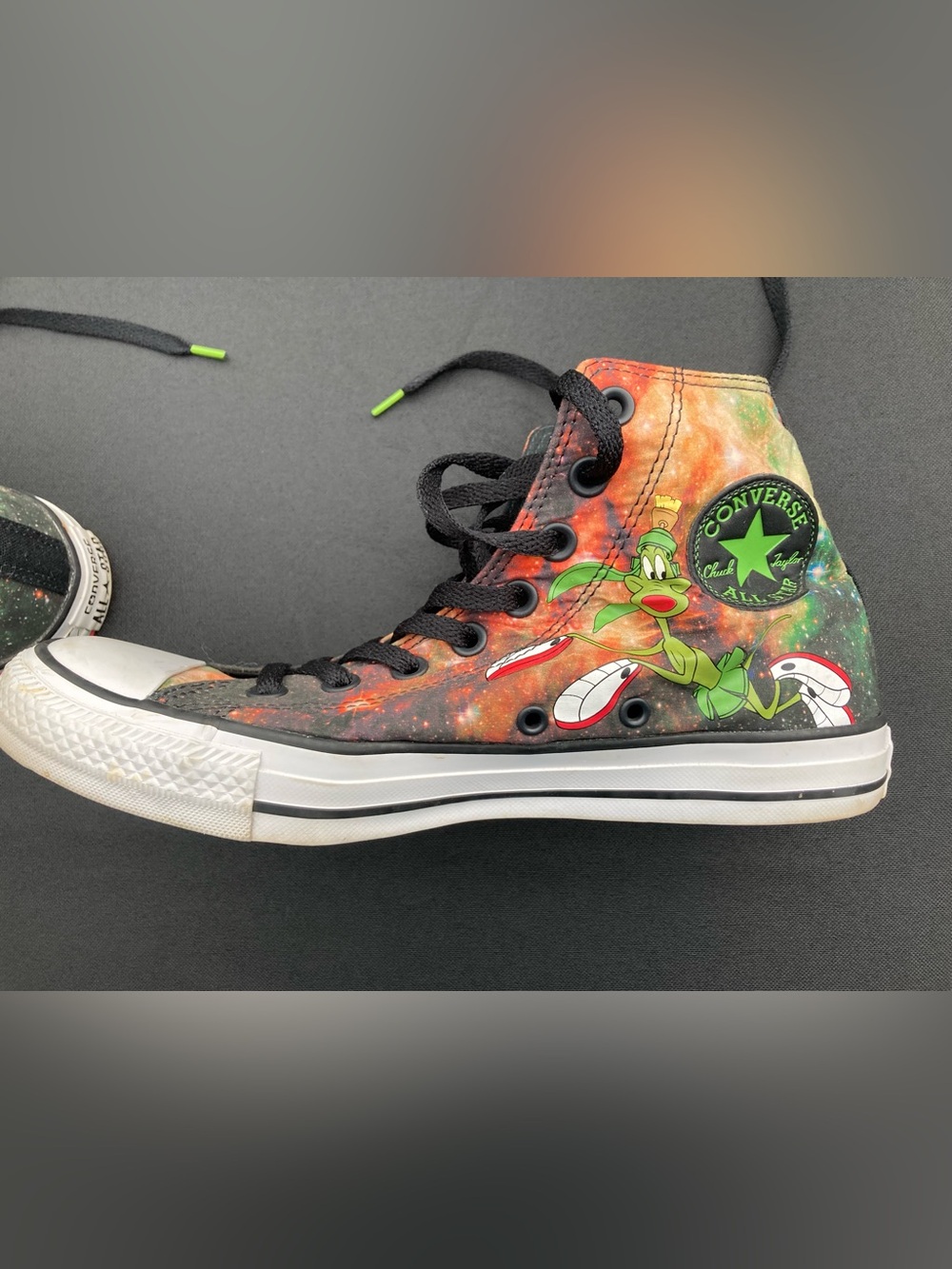 Converse Chuck Taylor All Star Looney Tunes "Marvin the Martian" High-Tops - Picture 3 of 14